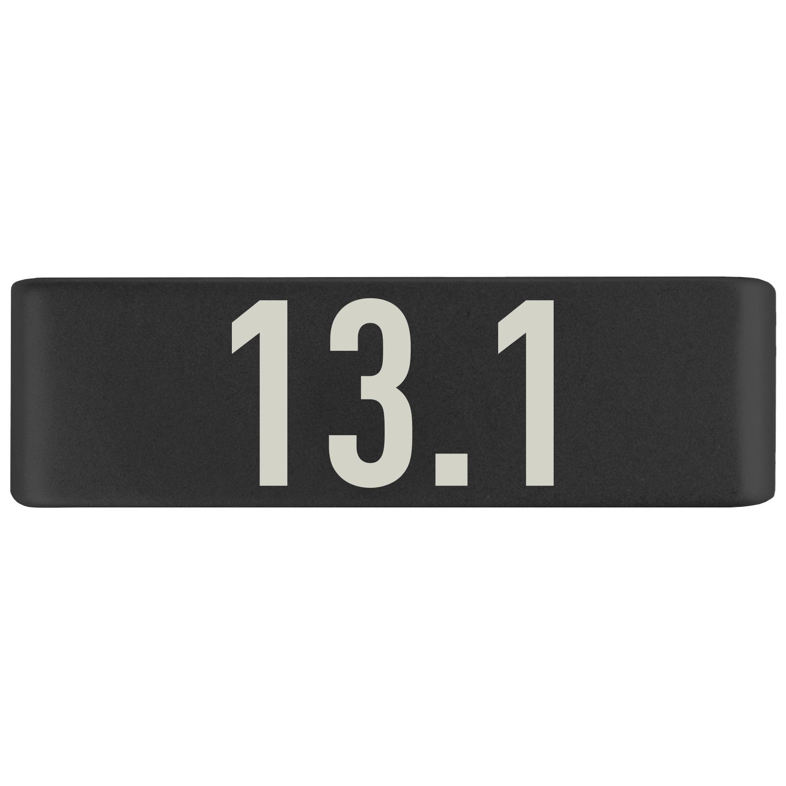 13.1 Badge Badge 19mm Graphite ROAD iD