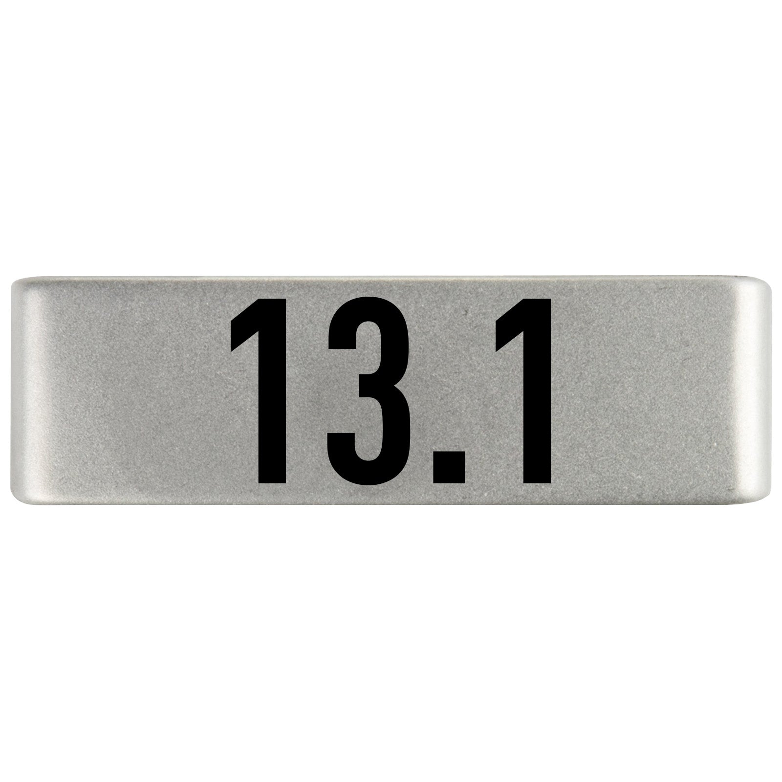 13.1 Badge Badge 19mm Slate ROAD iD
