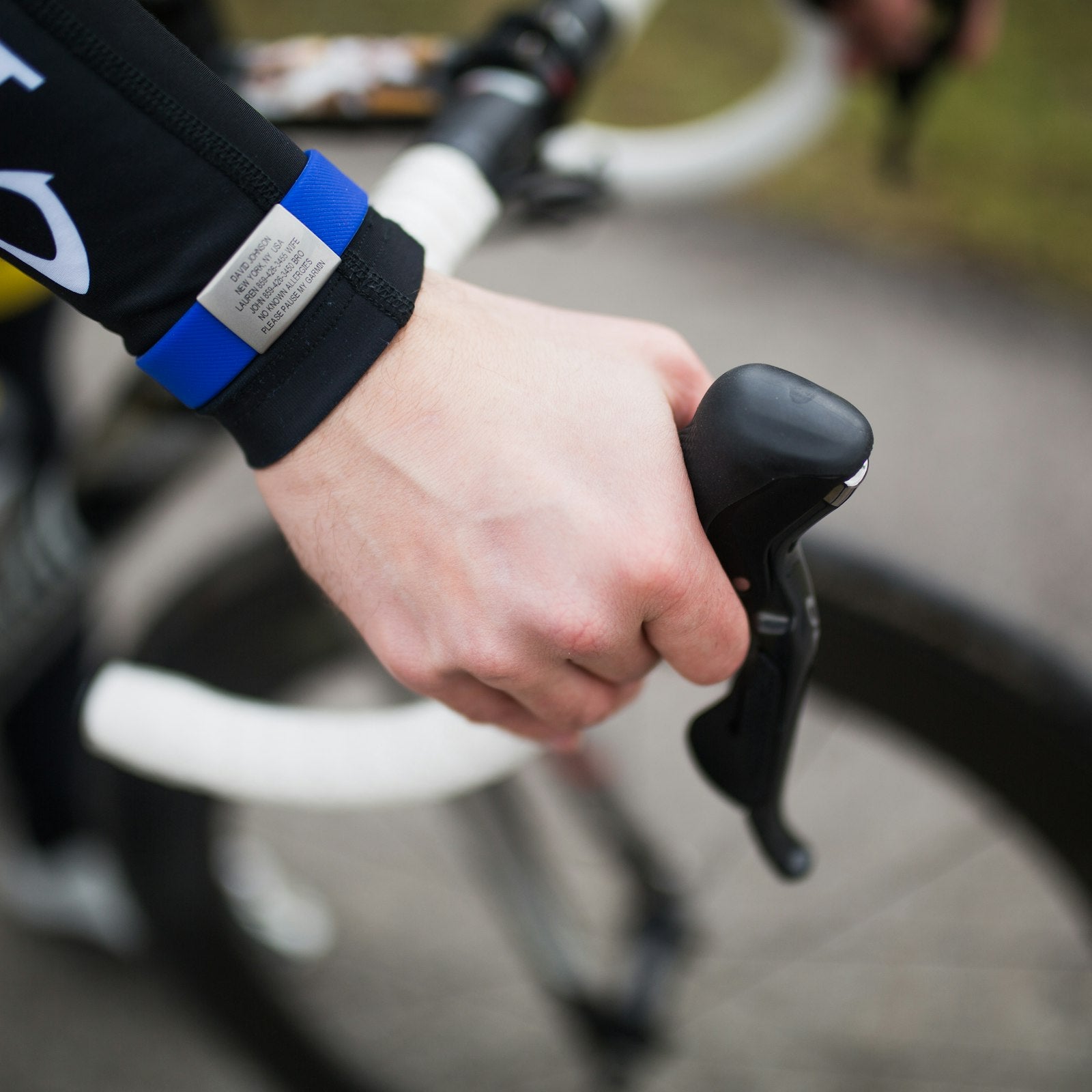 Sport Pin-Tuck Medical ID - With iD Profile ID ROAD iD